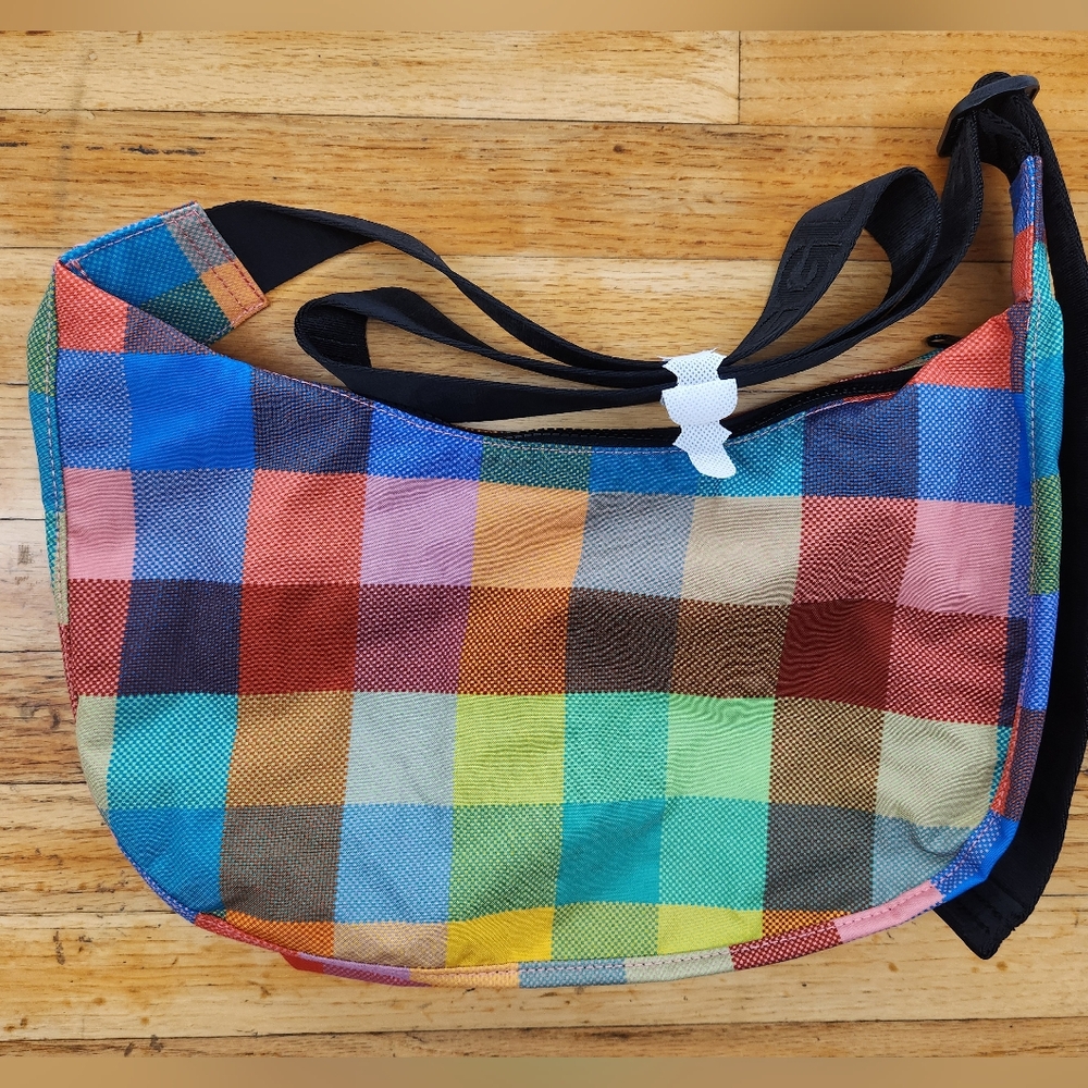 BAGGU Madras Medium Crescent Bag NEW
